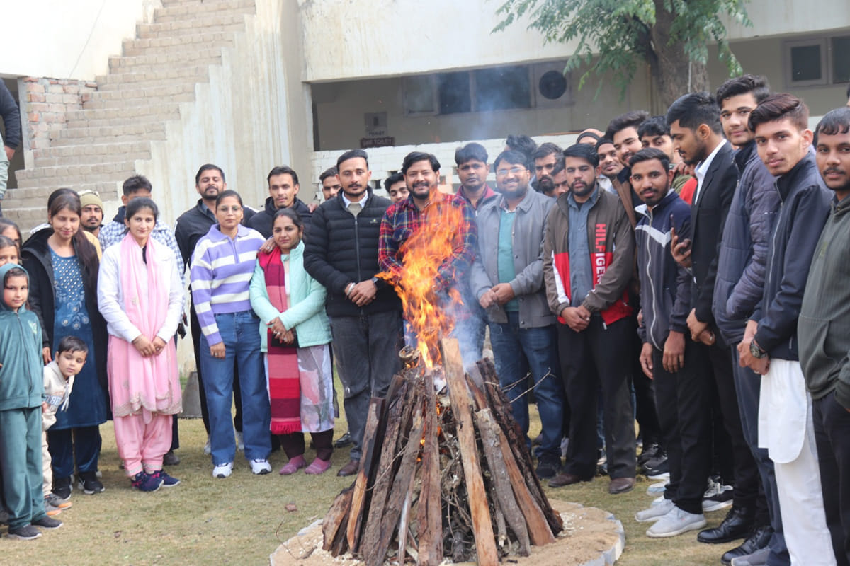 Lohri festival celebrated with great pomp at Shaheed Bhagat Singh Institute