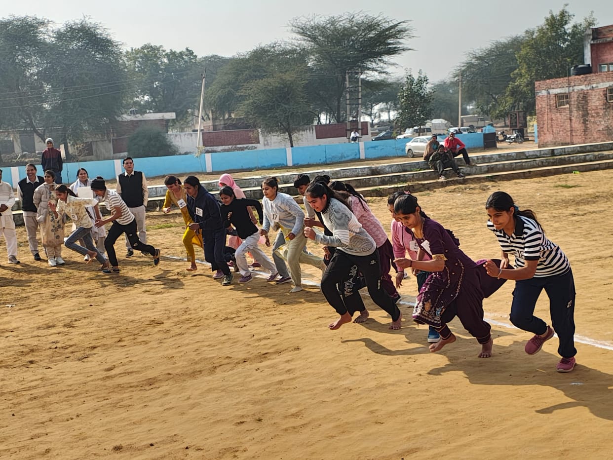 Women's Sports Competition: Pramila was the fastest in the 100m race and Neha was the fastest in the 300m race