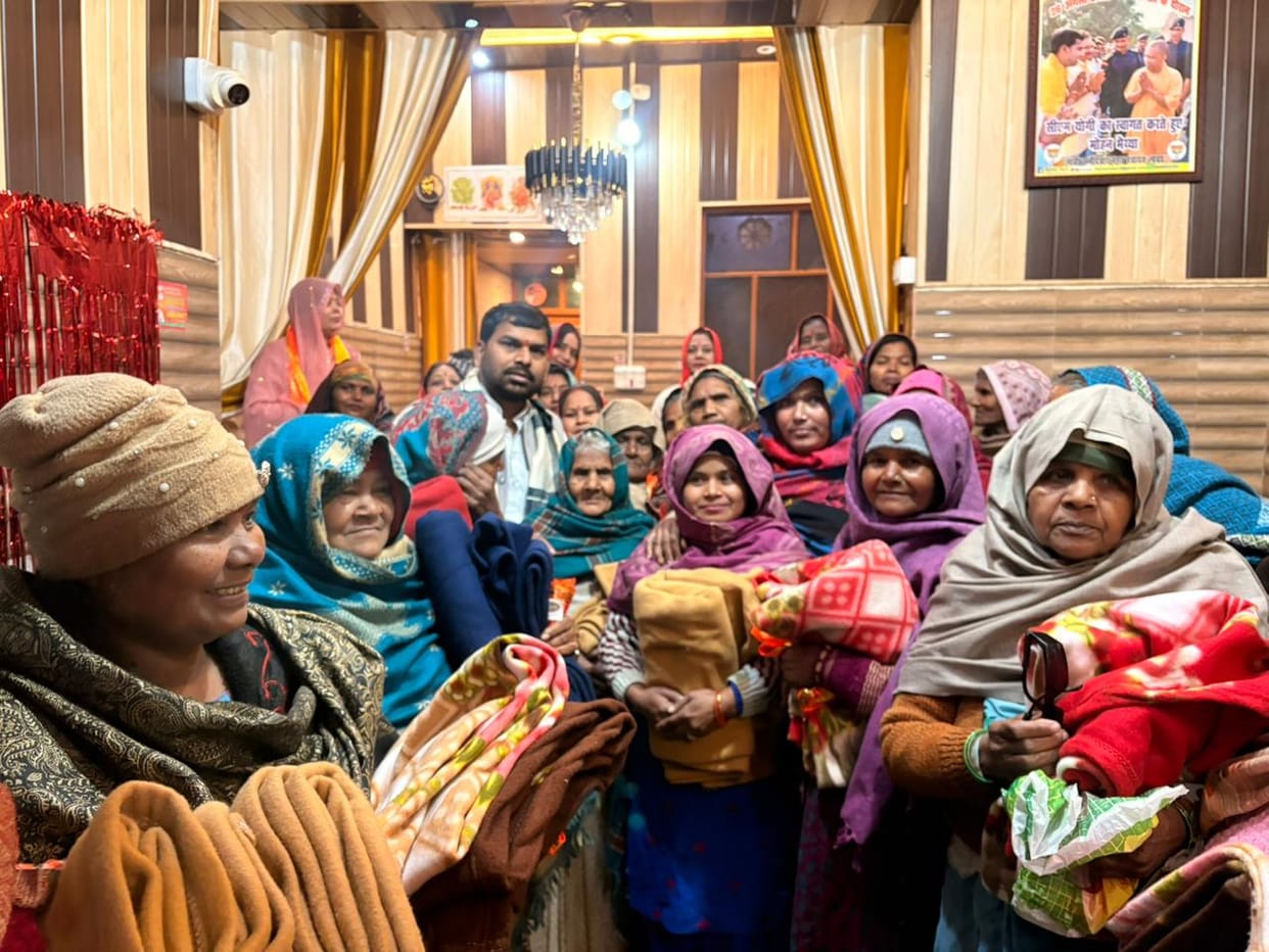 Blankets distributed on Makar Sankranti