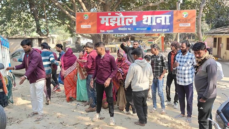 मकर संक्रांति पर मातम: इलाज कराने जा रहे बाइक सवार पिता-पुत्र को वाहन ने कुचला, दोनों की मौत से मचा कोहराम