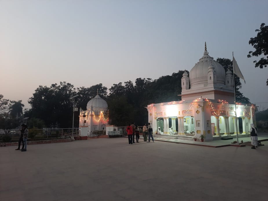 Today and tomorrow, offerings of devotion will be made to Kabir, and a fair will be held.