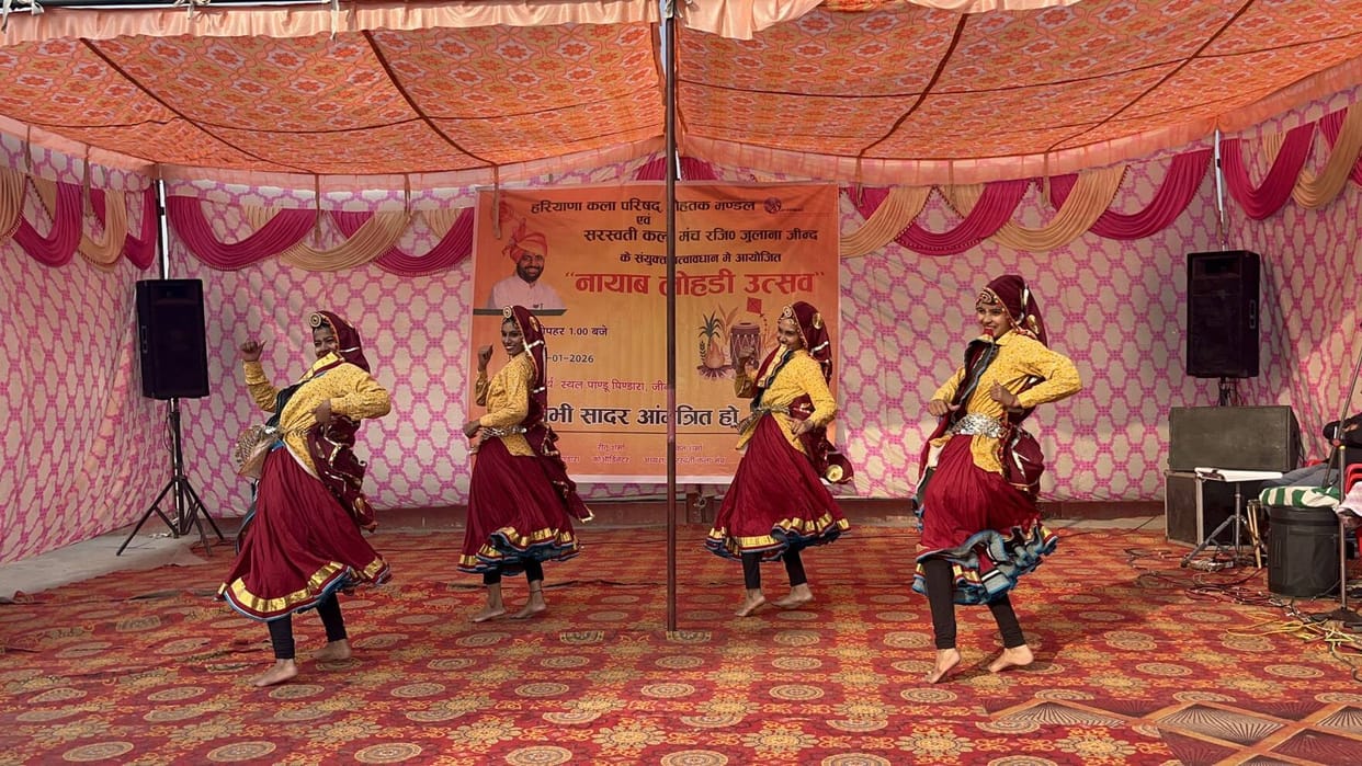They showcased their talent with folk dances like Ghoomar and Khodiya.