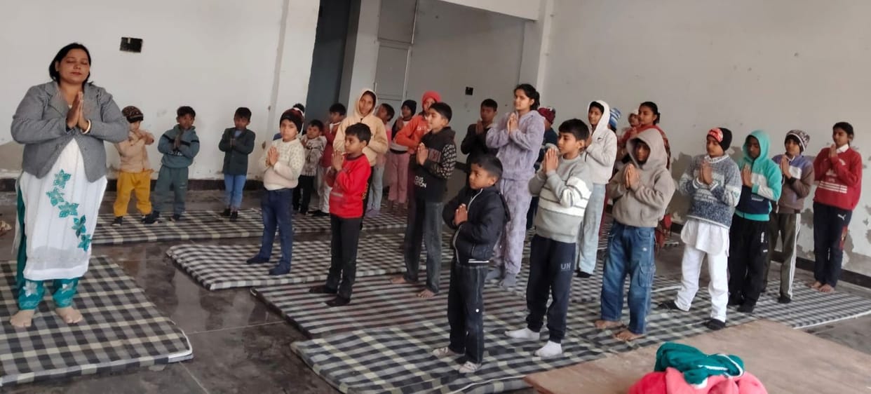 Rural people should make yoga a part of their lives: Sharda