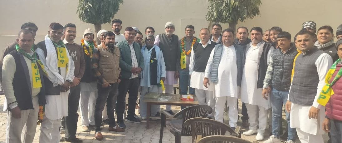 The newly appointed office bearers were welcomed at the district executive committee meeting.