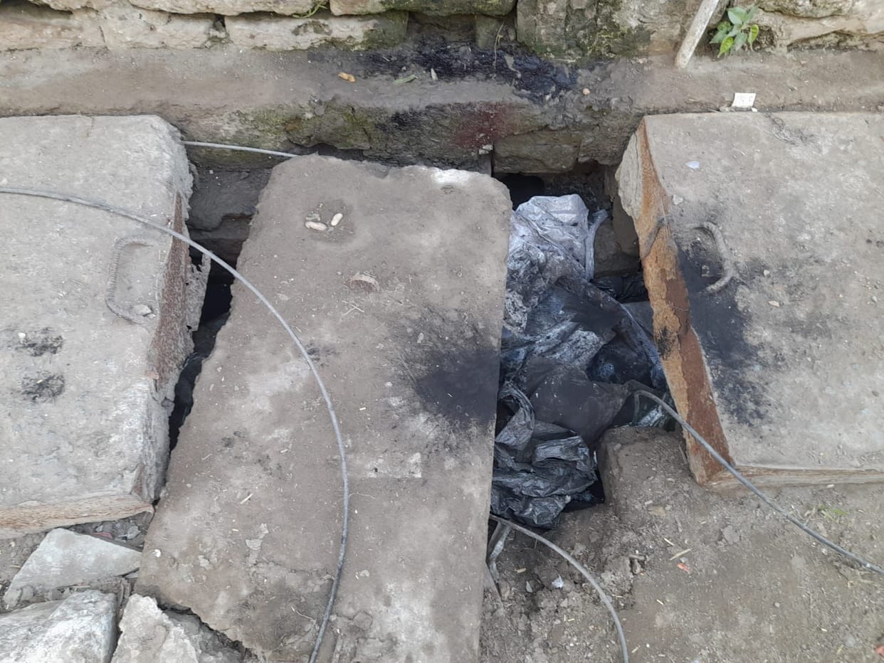 The drain cover near SD School is broken, causing inconvenience to city residents.