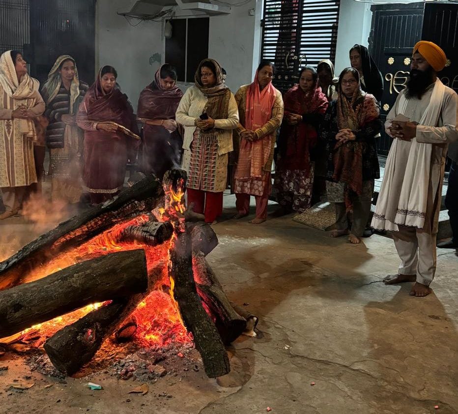 Lohari festival celebrated with joy at Gurudwara Singh Sabha