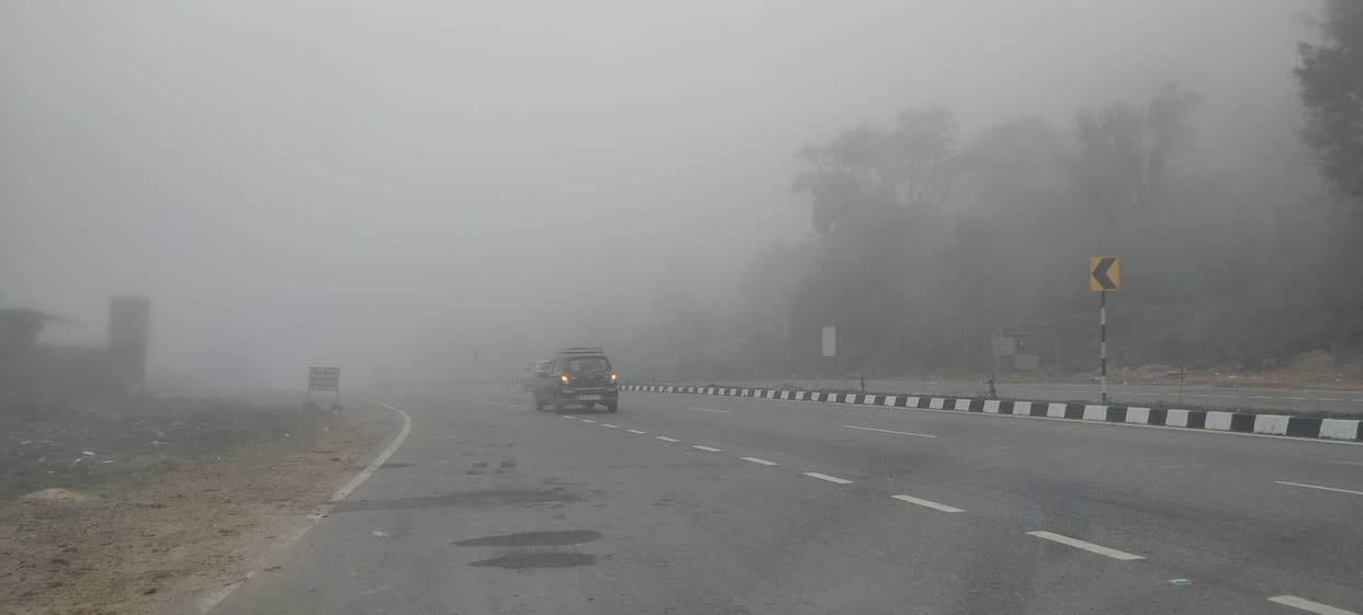 Fog wreaks havoc in the district, visibility on the four-lane road drops to 20 meters.