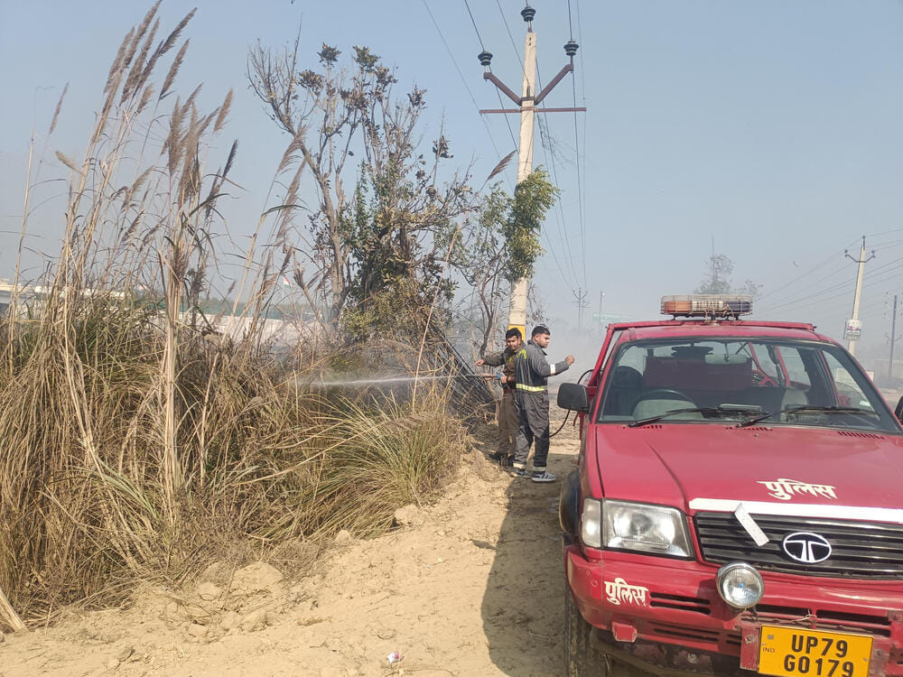 Fire broke out on vacant land near SP residence
