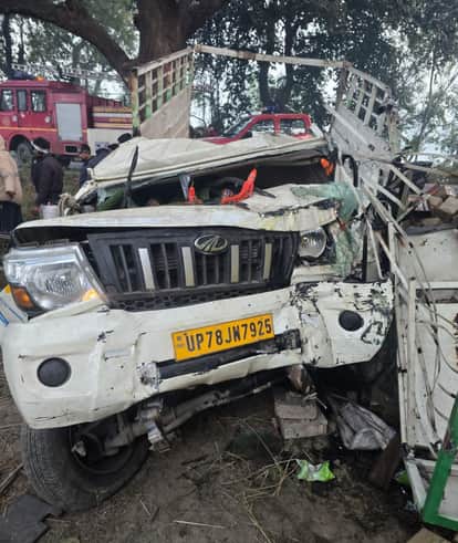 Brake failure causes pickup to crash into house, driver, cleaner killed