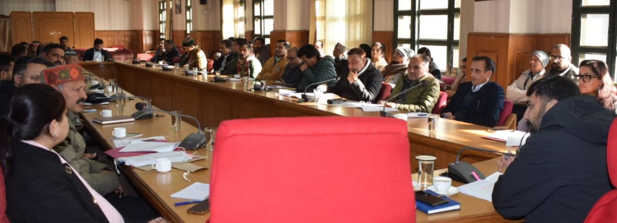 Officials should complete development works in a planned manner and on time.