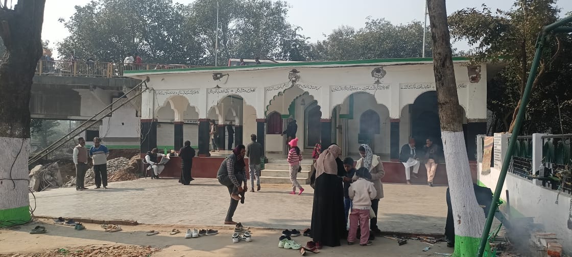 The Waqf Board's intervention gave the Mazar Committee hope.