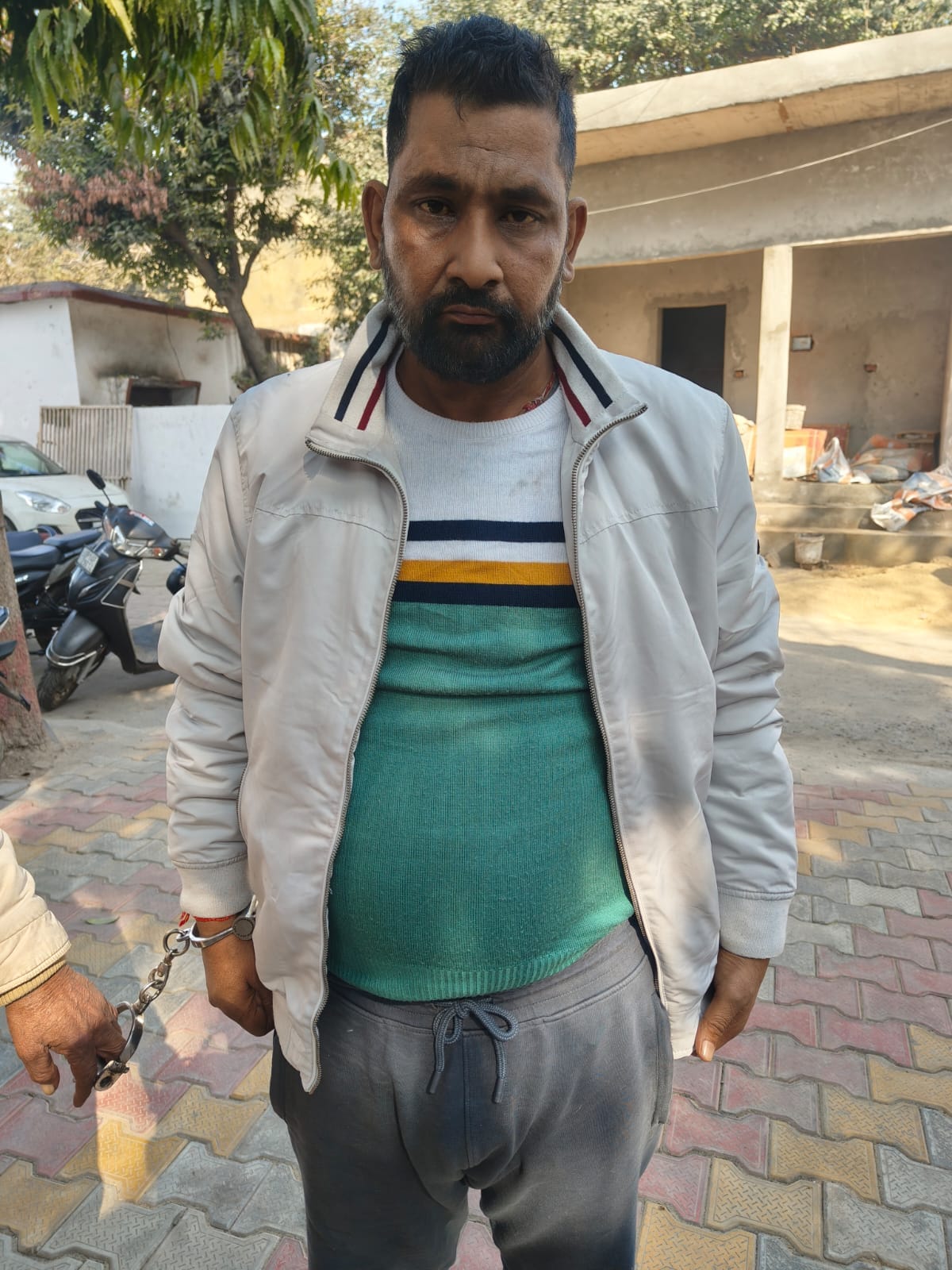 Police arrested the kingpin of an interstate fraud gang.