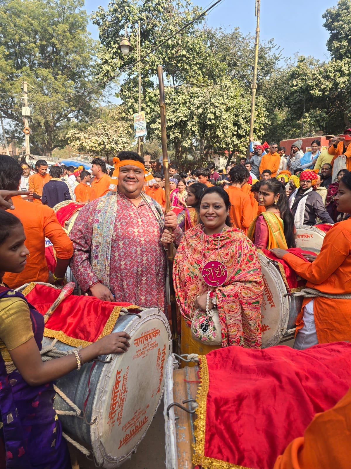 Amidst the echoes of celebratory songs, Girdhar Gopal arrived at Rang Mahal.