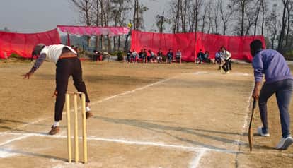 Aastha Bahraich gave a crushing defeat to Risia