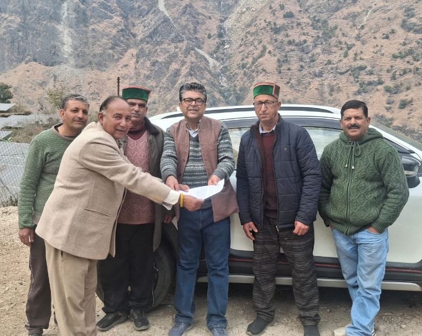 Villagers protested against giving land to outsiders in Naini village