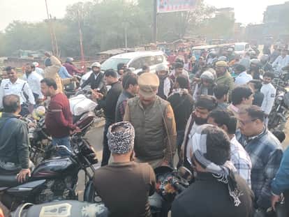 Chinese manja was also found being sold on carts, 28 kg recovered from 11 people.