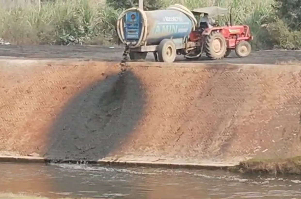 The chemical-laden water flowing in Drain 2 is polluting the village, angering villagers.