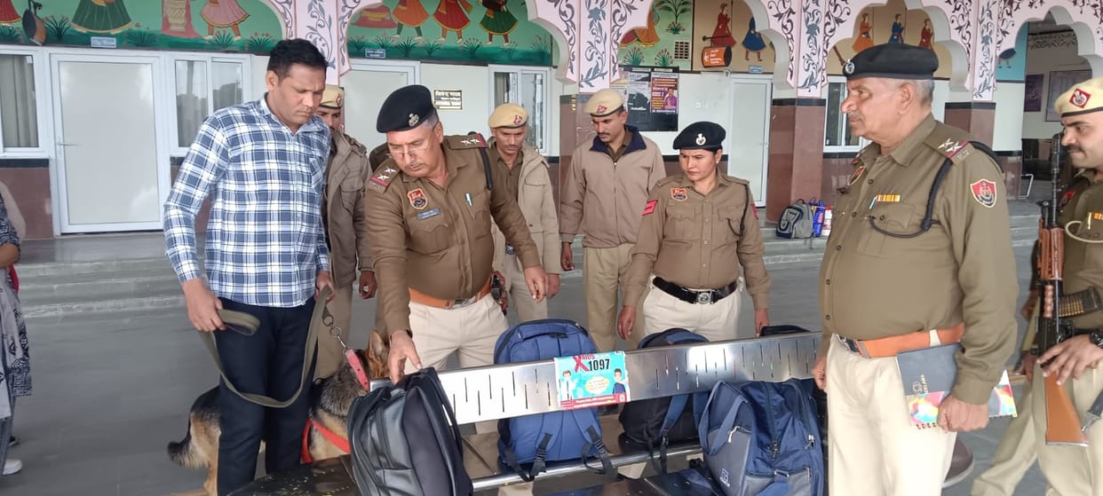 In view of security concerns, the district police are on high alert, and the SP has issued instructions.