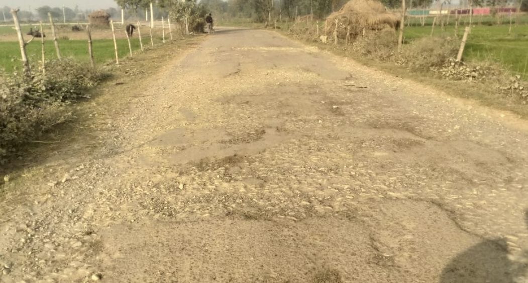 The face of nine roads in the district will change with eight crore rupees.