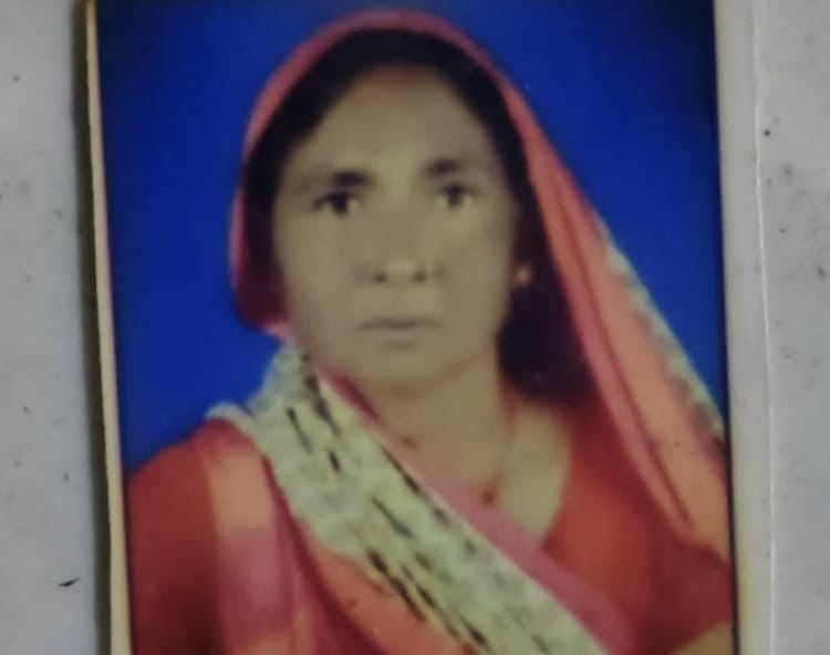 Bihar: खेत में इस बात को लेकर महिला की पीट-पीटकर की हत्या, गांव में बढ़ा आक्रोश; परिजनों ने बताई खौफनाक कहानी