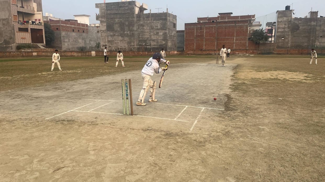 Azamgarh defeated Mau to complete a clean sweep in the series.