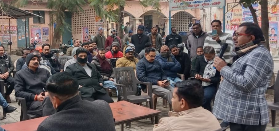 Lawyers protest in Palia tehsil