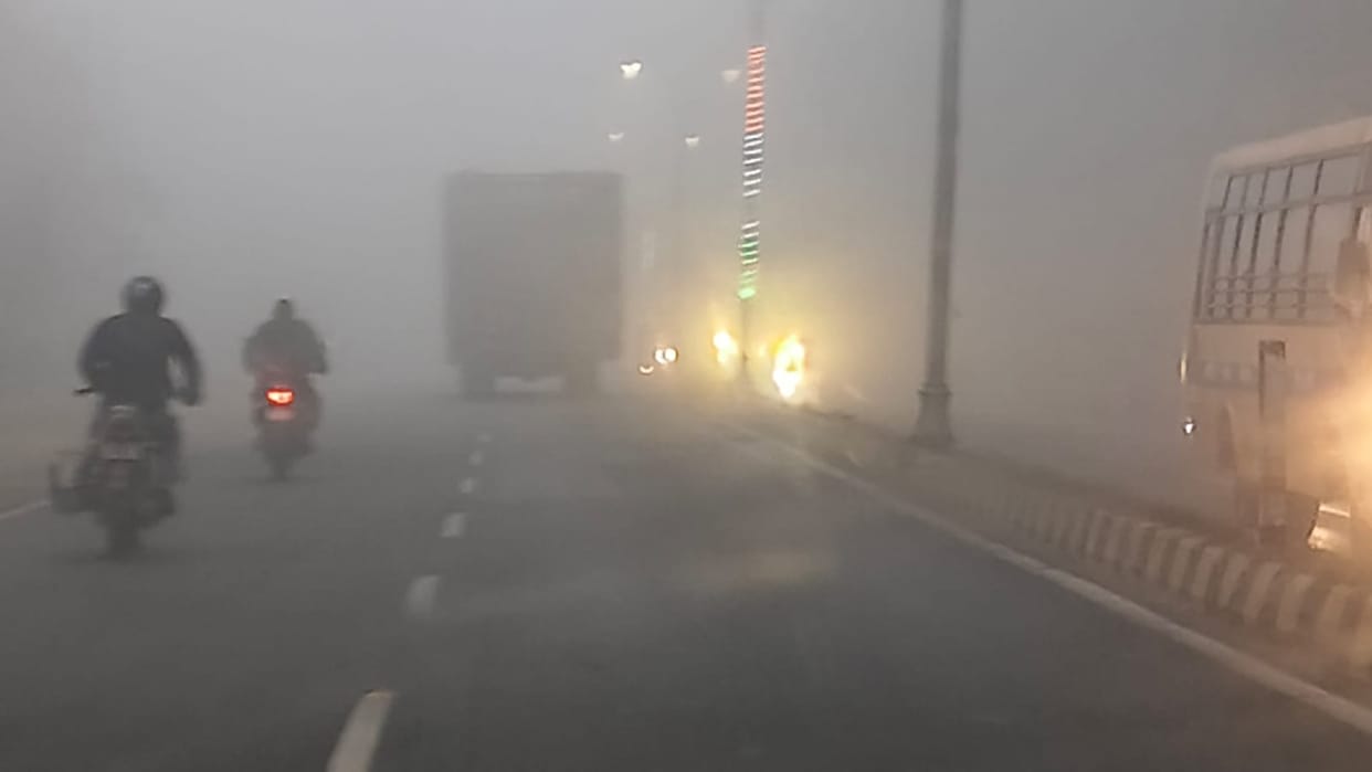 The sun did not come out for the third consecutive day, and people are shivering from the cold