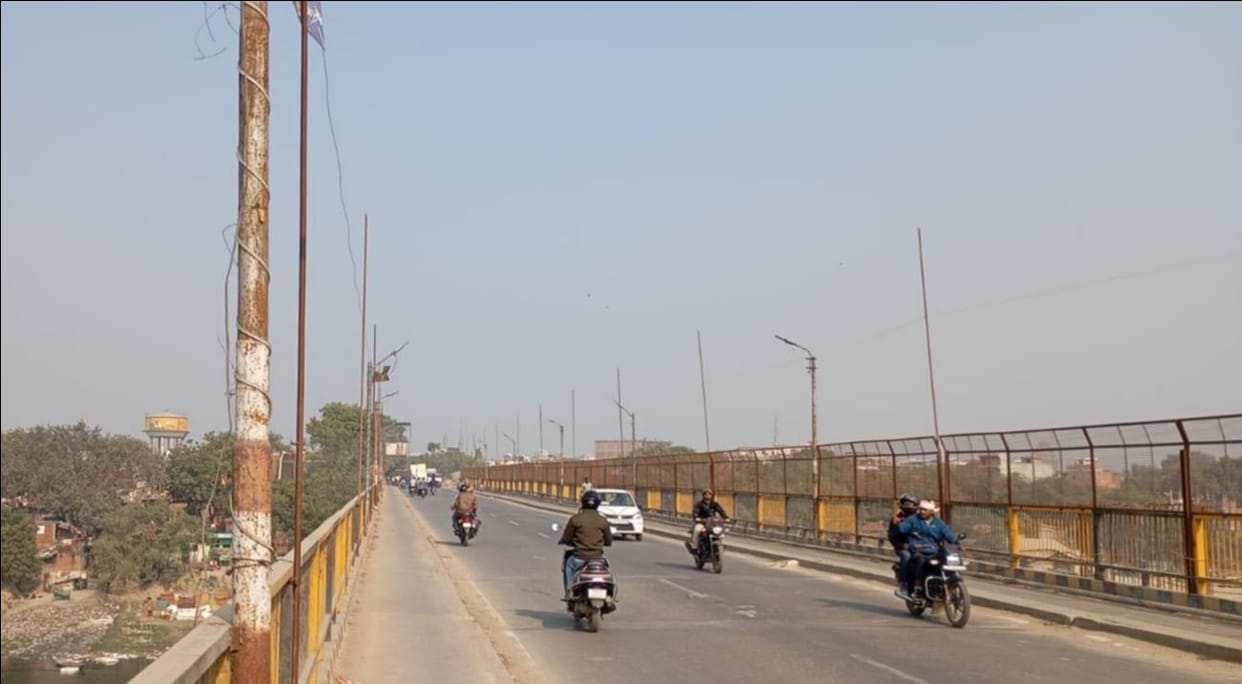 Installation of security nets and fencing guards is incomplete, leaving three bridges in the city as suicide points.