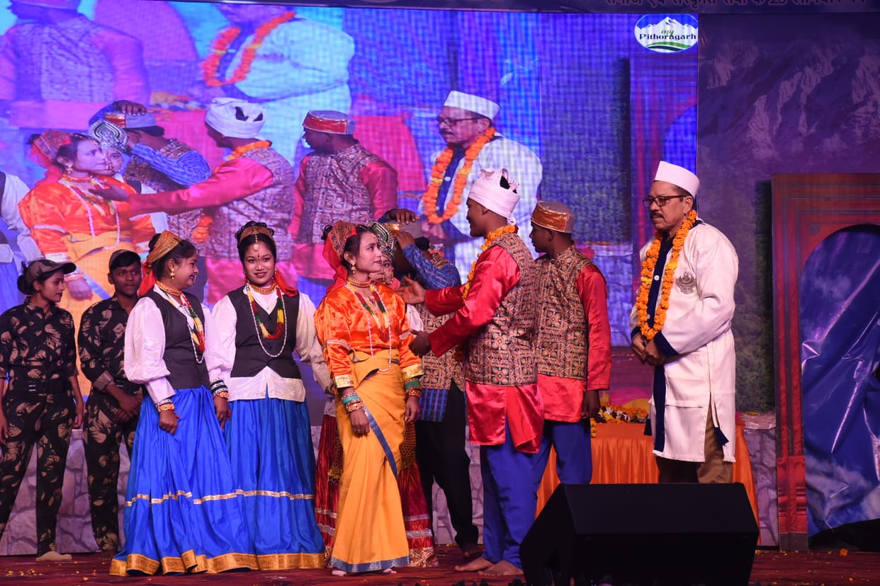 The evening of Uttarayan Kauthag was filled with patriotism.