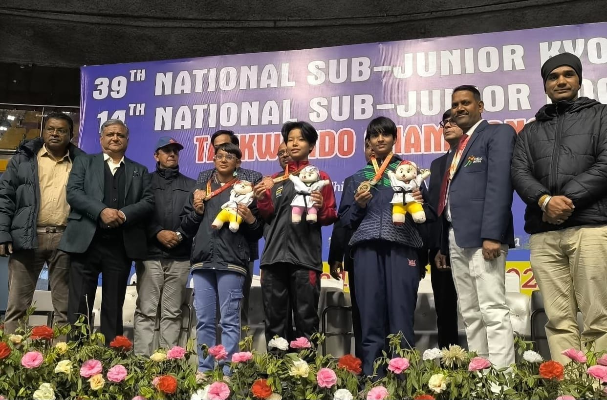 Simran won a bronze medal in the National Sub-Junior Taekwondo Championship.