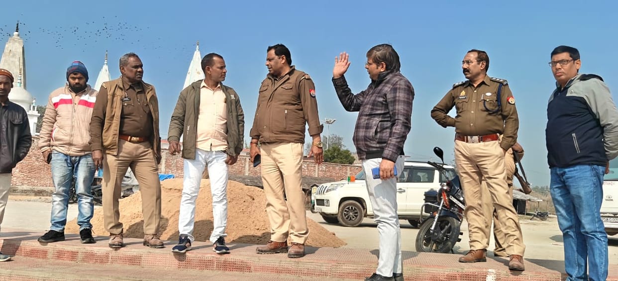 The administration is busy with preparations for Mauni Amavasya; police personnel will be deployed at every corner.
