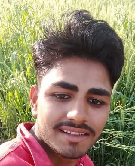 Two young men from Sardahadi in Jharkhand died in an accident.