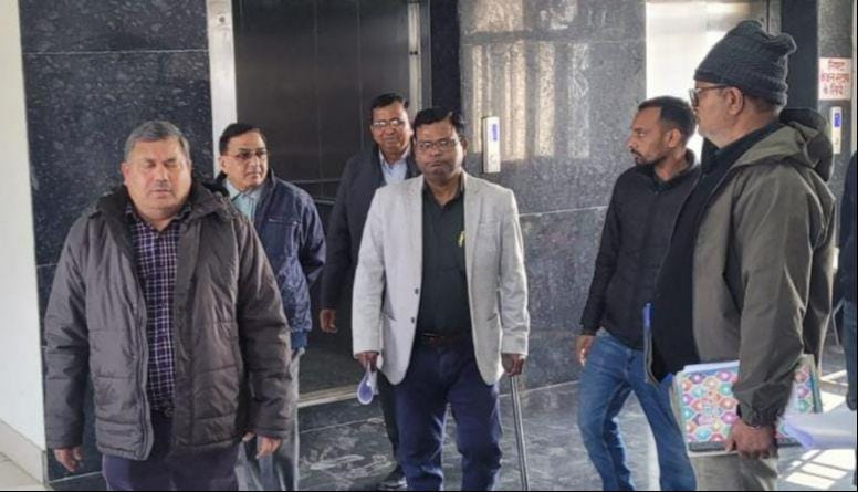Agra's JD inspected health services and gave instructions to improve them.