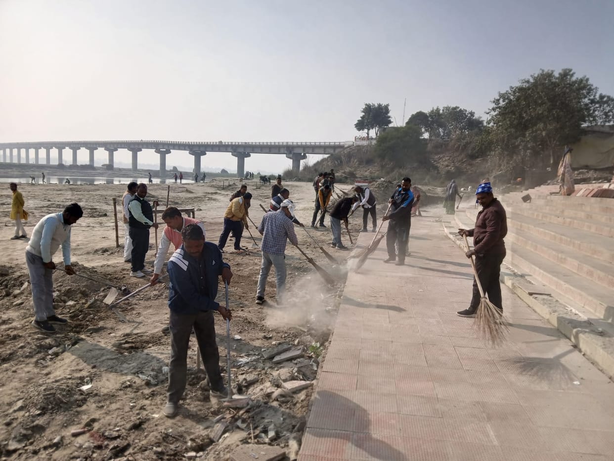 Mauni Amavasya: Devotees take a holy dip in the sacred rivers