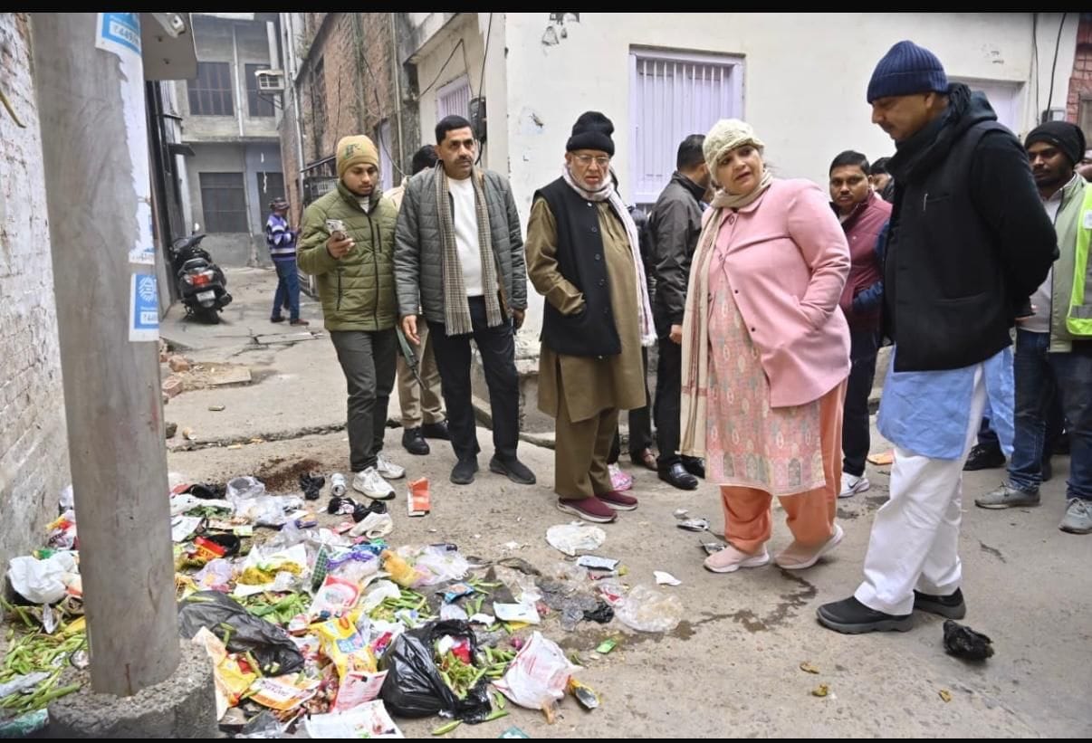 The minister in charge of the district again found dirt during the inspection.