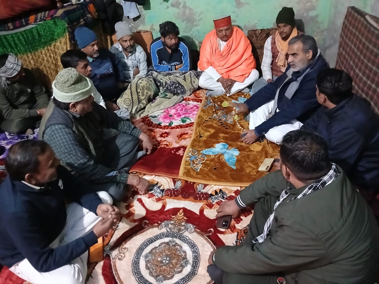 Former Union Minister shares grief with the bereaved family