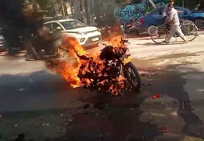 A motorcycle was completely gutted by fire in Sadar tehsil.