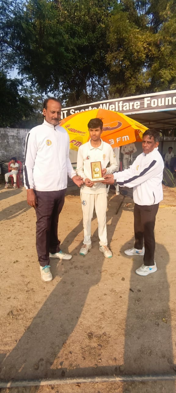 The match between Yashraj and Kanpur South Academy ended in a tie.