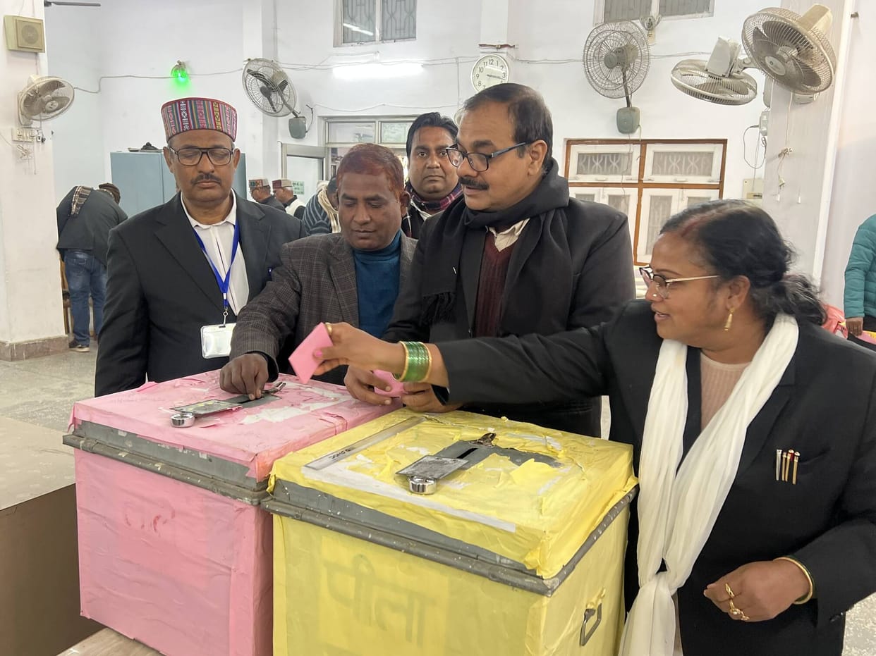 In the Central Bar elections, 1134 votes were cast for nine positions, including the president; counting of votes will take place today.