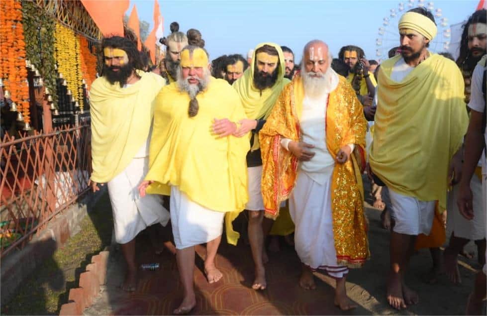 Premanand padyatra foot pilgrimage at dawn in Vrindavan