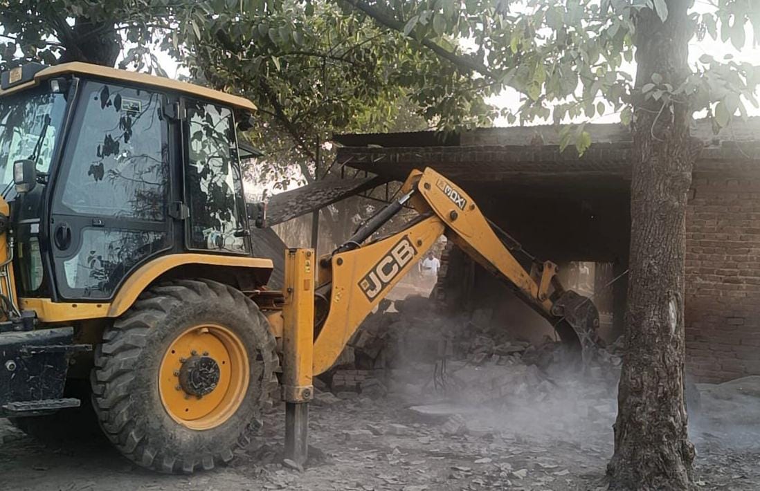 Illegal encroachment removed from barn land