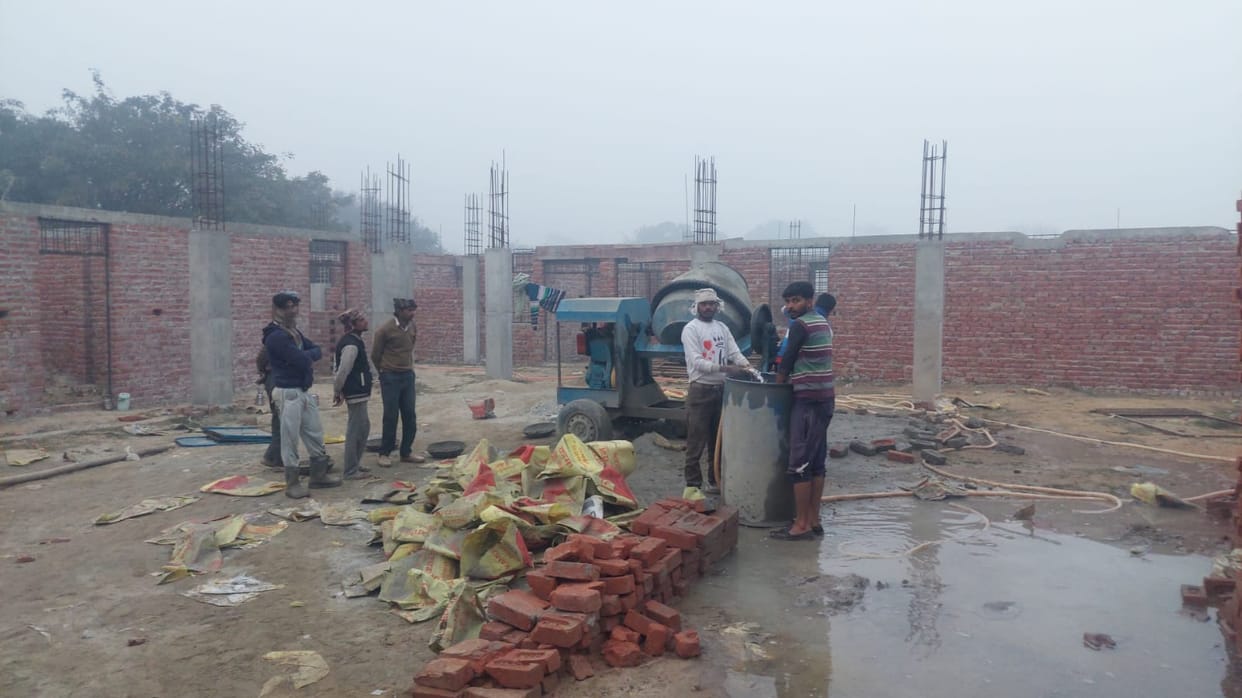 The operating theatre of Maheshwari Nursing Home in Dahgawan has been sealed.