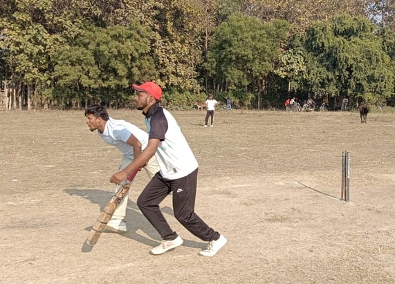 Ekta Club and Khan Sports teams won the matches
