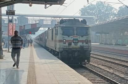 14 shuttle buses leave for Prayagraj, 80 buses will take devotees to Sangam