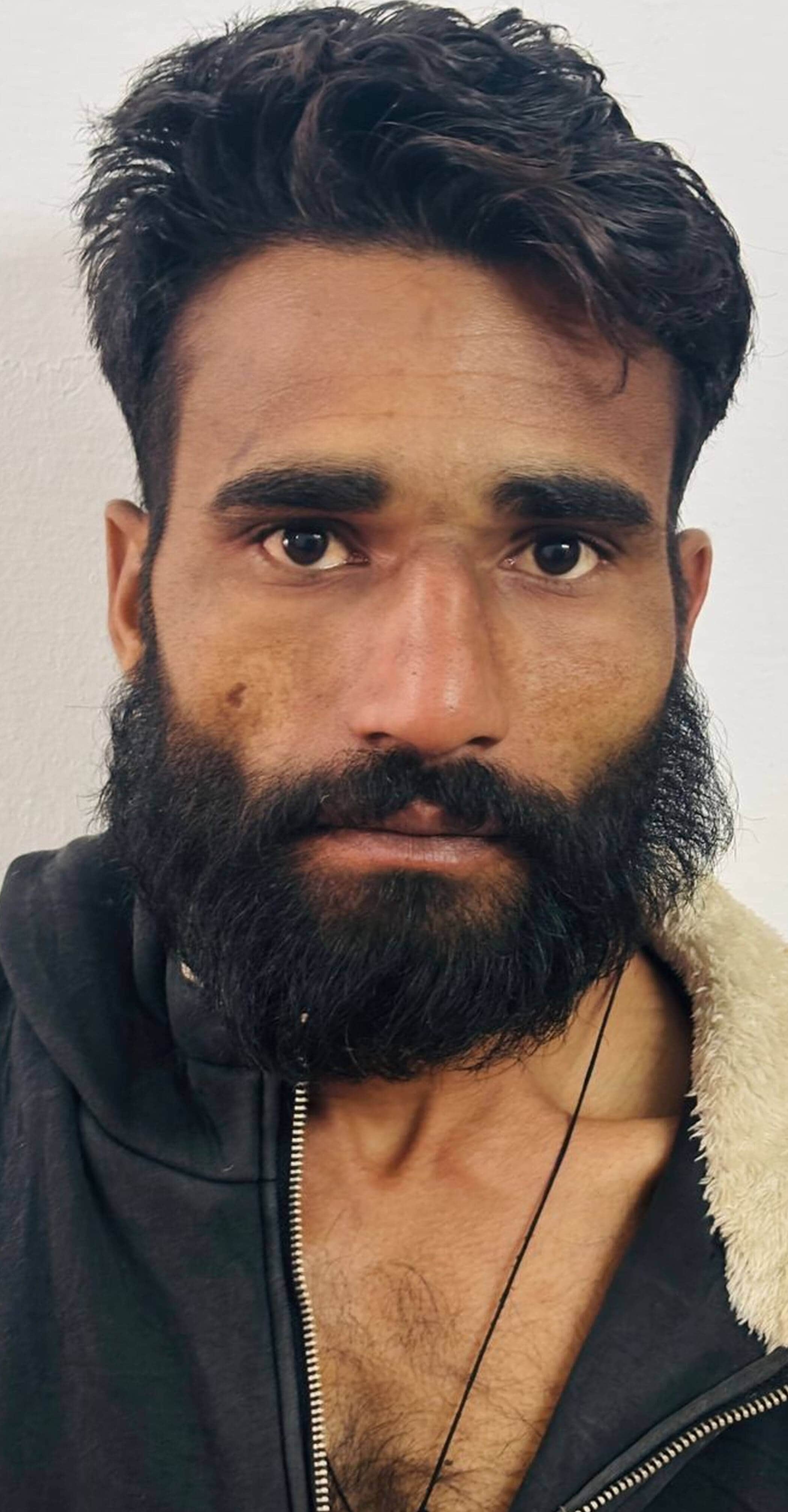 फोटो-49-थरियांव थाने में हत्यारोपी दिलदार। संवाद