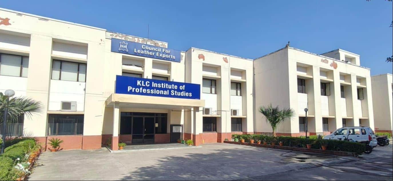 फोटो नंबर-25-बंथर औद्योगिक क्षेत्र में स्थित काउंसिल फॉर लेदर एक्सपोर्ट का कार्यालय। संवाद