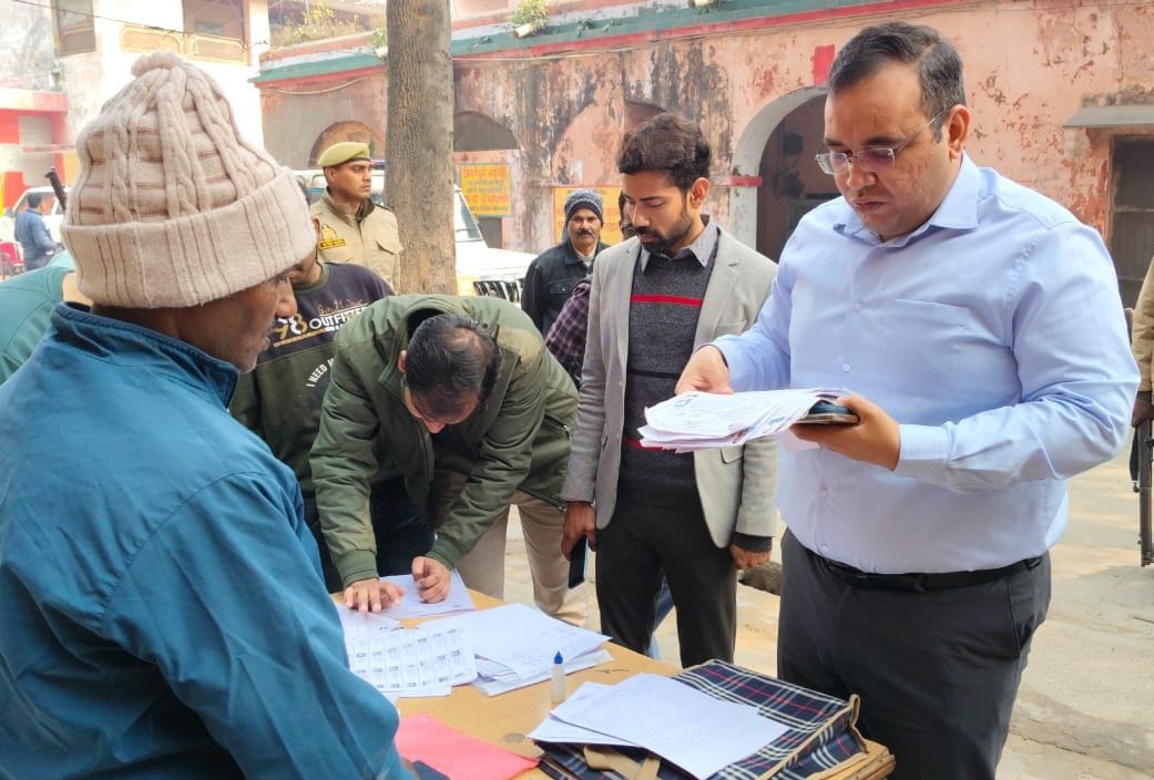 SDM checked the ground reality of SIR at the booths