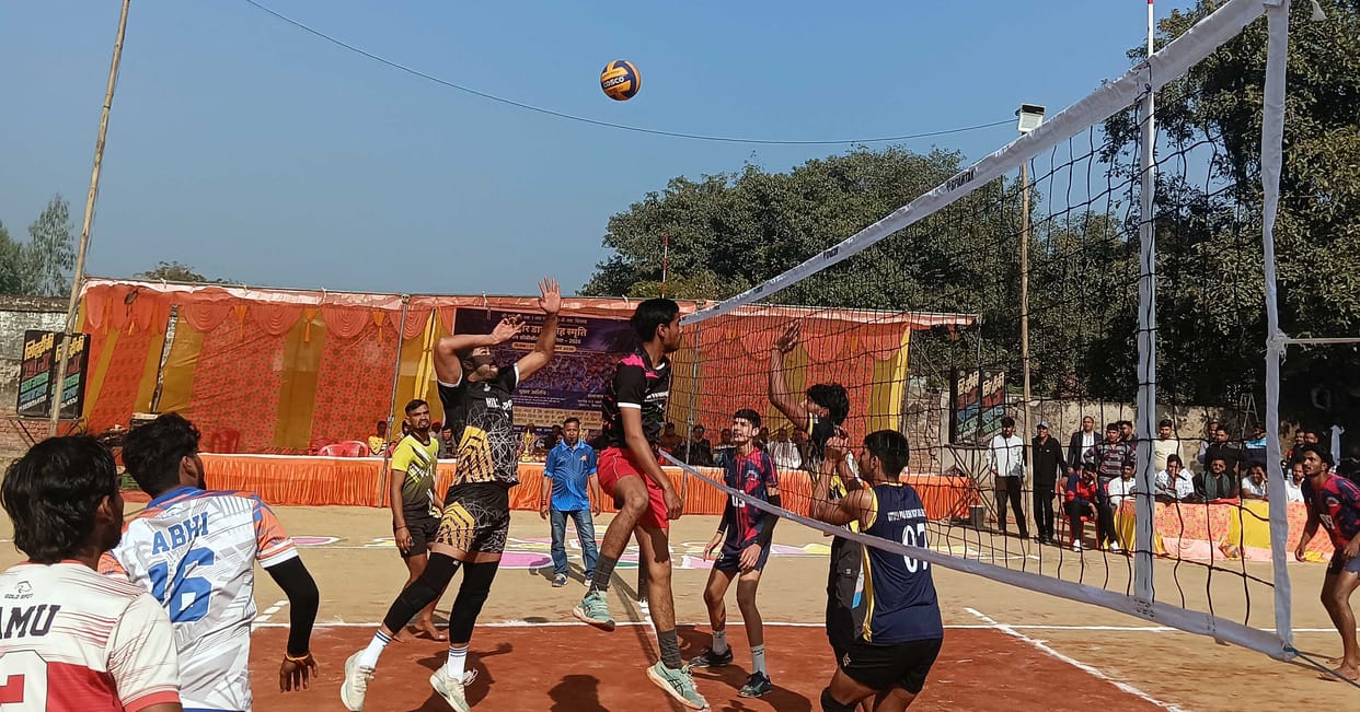 Lucknow defeated Baghrajpura in the inaugural volleyball match.