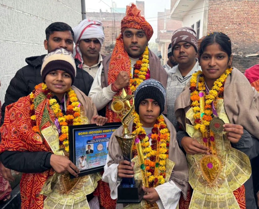 Sons and daughters who won gold medals in Sri Lanka were honored
