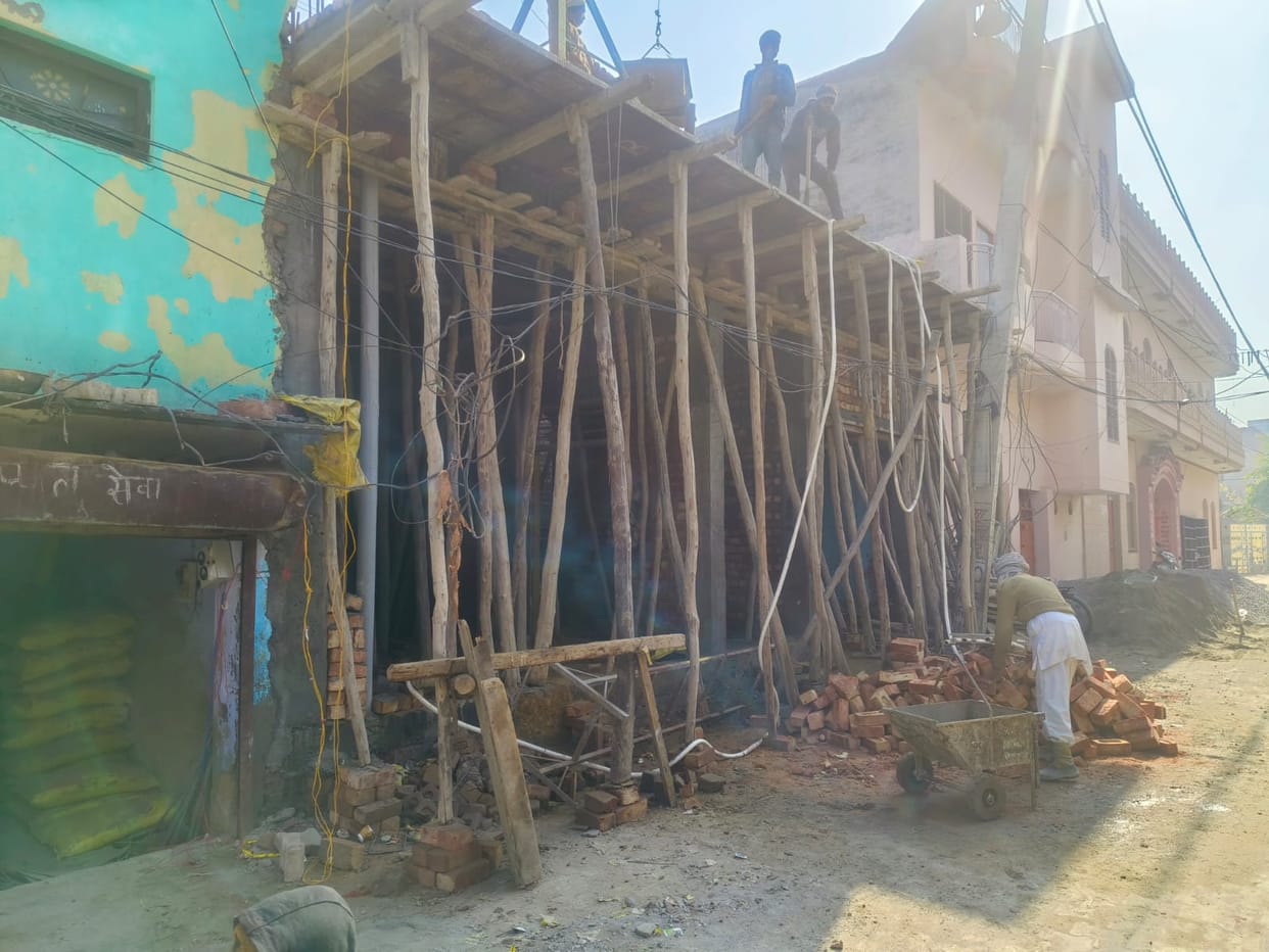 The Municipal Council has failed to stop illegal construction on its own land; flats are being built despite notices.